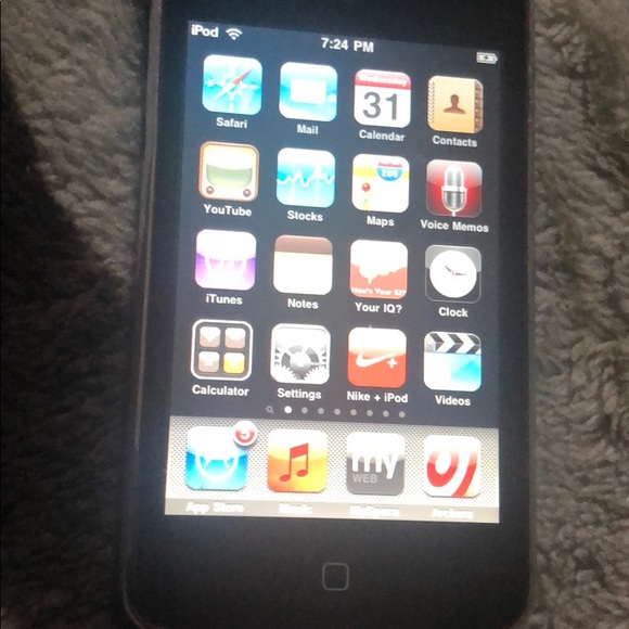 I pod - Picture 3 of 3